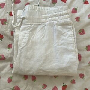White elastic band linen pants